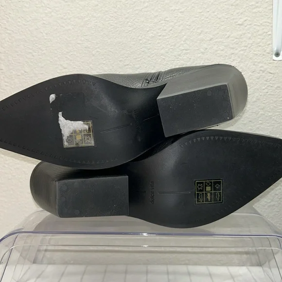 Dolce Vita Valory Black Leather Western Ankle Bootie Boots Pointed Toe Size 8 - Picture 8 of 11